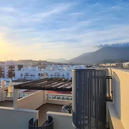 Luxury Penthouse With Ocean Views &private Jacuzzi Lägenhet Estepona