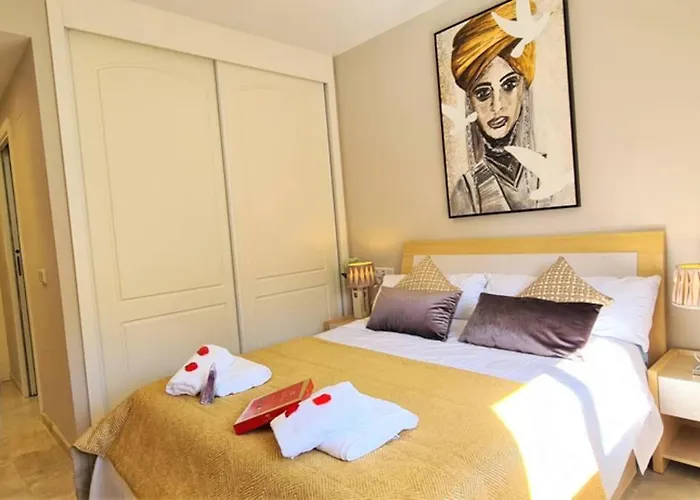 Luxury Penthouse With Ocean Views &private Jacuzzi * Estepona